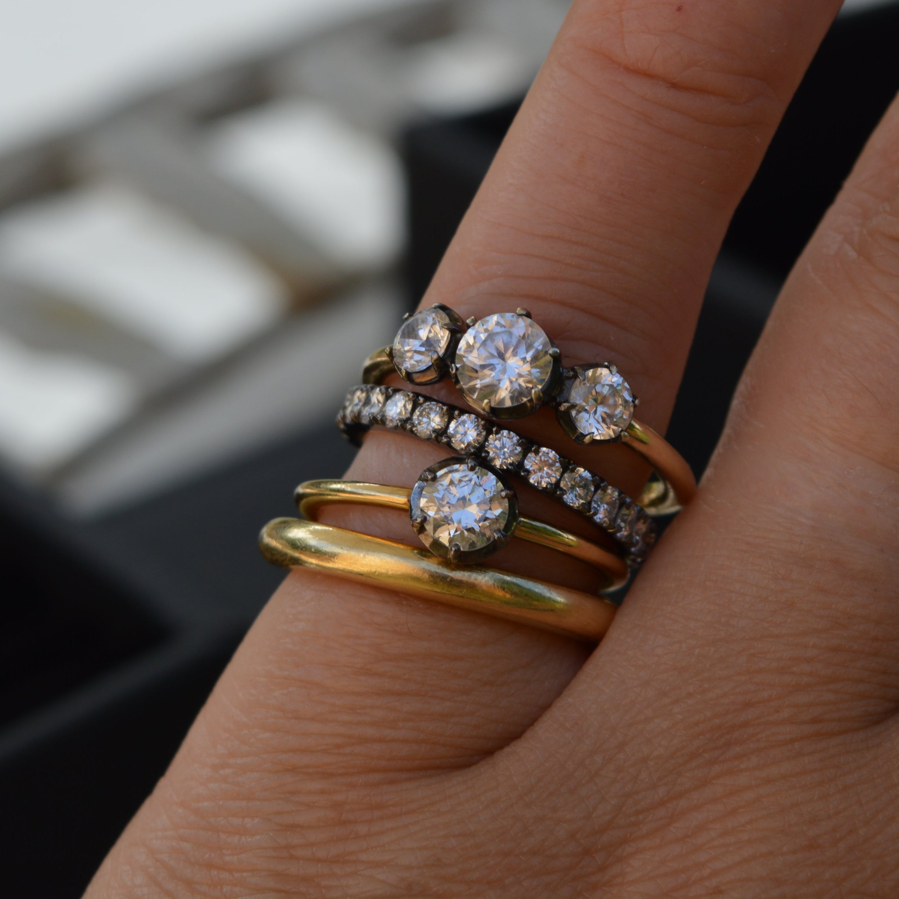 18ct Solid Yellow Gold Rounded Wedding Band